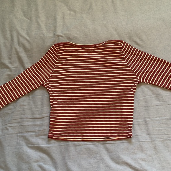 Hollister cropped long sleeve top - Picture 2 of 2